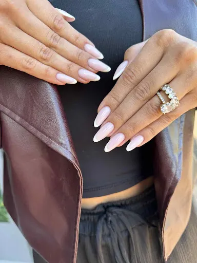 Lumière Instytut Piękna Kosmetyczka Paznokcie Białystok